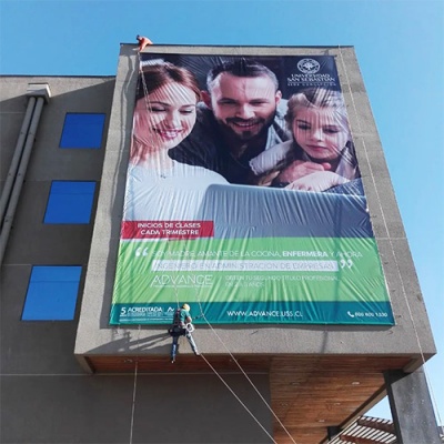 Instalación de publicidad